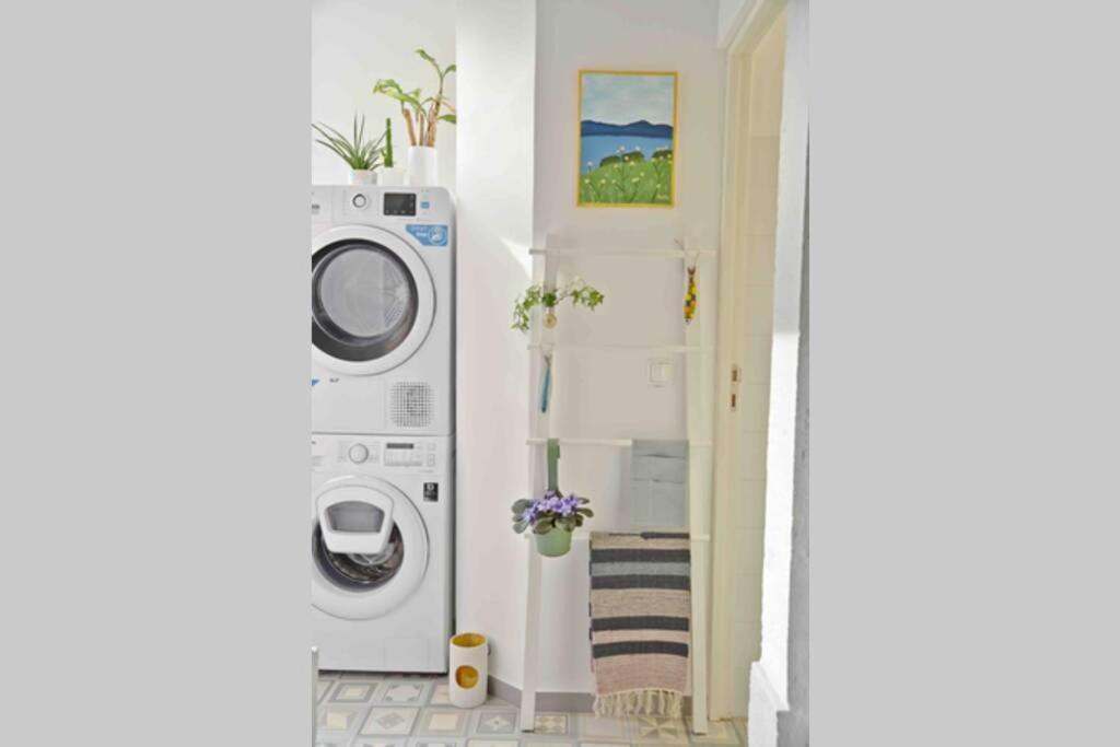 Two Bedroom Cozy Flat By River In Quiet Art Zone Lisbon Exterior photo