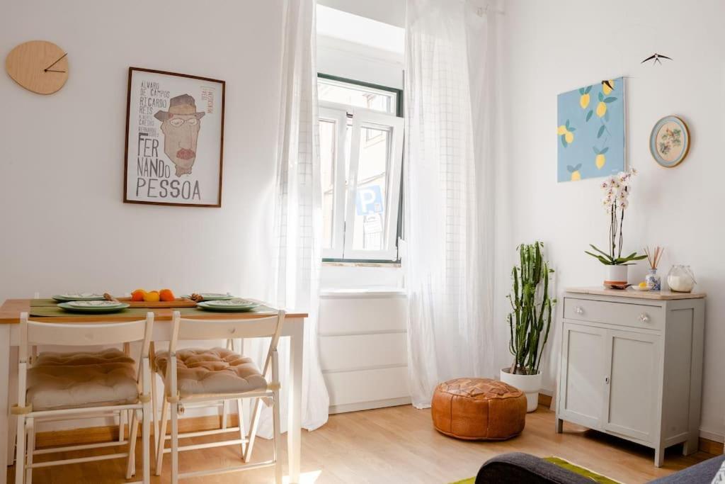 Two Bedroom Cozy Flat By River In Quiet Art Zone Lisbon Exterior photo